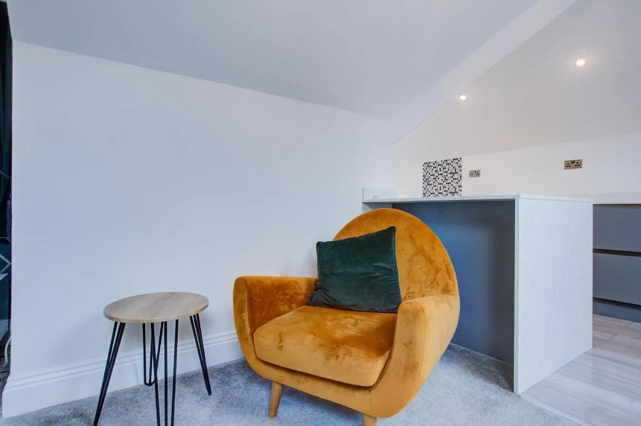 Luxury 3 Bedroom Apartment Close To Beach, Bournemouth & Meyrick Park