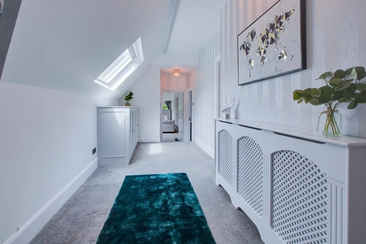Luxury 3 Bedroom Apartment Close To Beach, Bournemouth & Meyrick Park United Kingdom