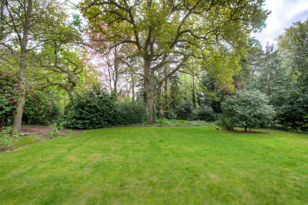 Luxury 3 Bedroom Apartment Close To Beach, Bournemouth & Meyrick Park
